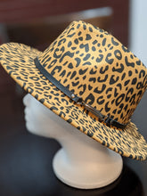 Load image into Gallery viewer, Fedora Animal Print
